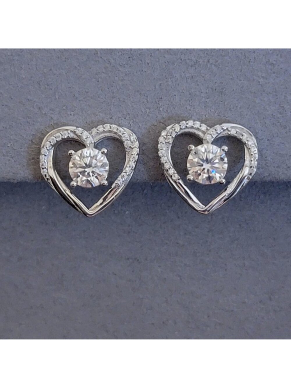 0.5ct Moissanite Twisted Heart Stud Earrings 925 Silver White Gold NWT